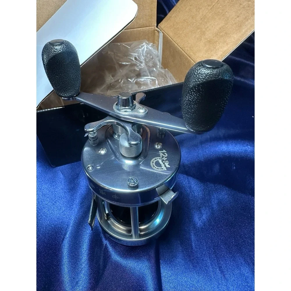 HANDING HD-50L Lure Is A Faith Left Hand Round Baitcasting Reel New In Box